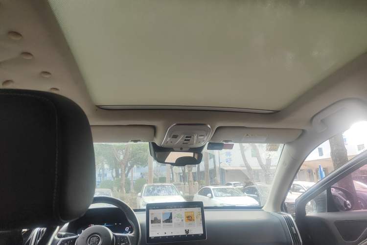 Used BYD Tang 2018 2.0T Automatic SmartConnect Prestige 7-Seater China V Standard