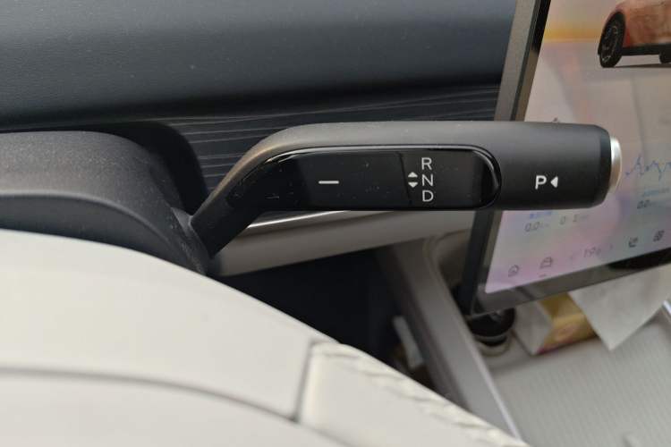 Used ONVO L60 2024 60 kWh Rear-Drive Version