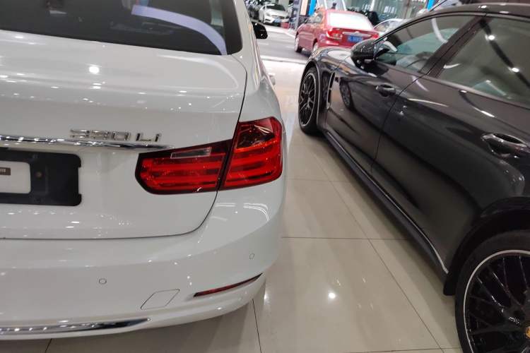 Used BMW 3 Series 2015 328Li Fashion Model Right Rear Taillight