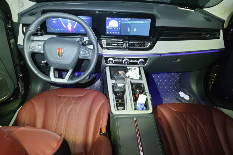 Used Hongqi HS5 2025 2.0T Two-Wheel Drive Flagship Pro Edition
