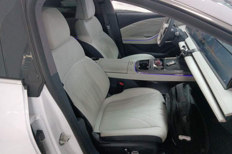 Used Geely Galaxy E8 2025 700 km Long-Range Intelligent Driving Version