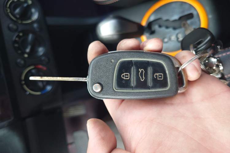 Used Suzuki Swift 2016 1.5L Automatic Fashionable Coolplay Edition
