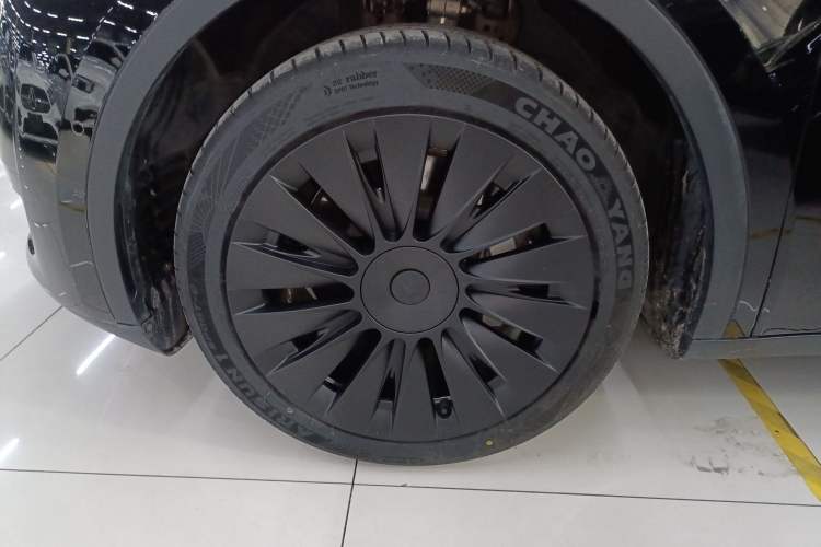 Used Tesla Model Y 2023 Rear-Wheel-Drive Version