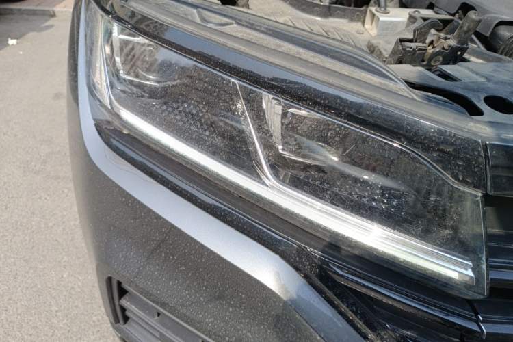 Used Volkswagen Touareg 2022 2.0 TSI Flagship Special Edition Right Front Headlight
