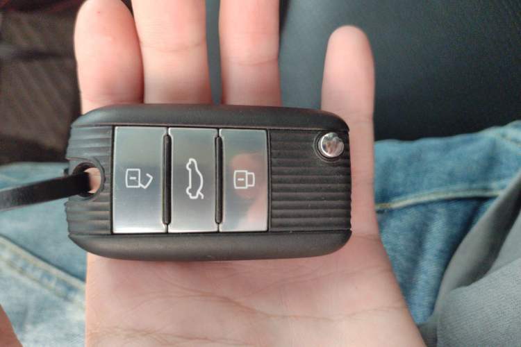 Used Roewe RX5 2016 20T Two-Wheel Drive Automatic Internet Smart Edition