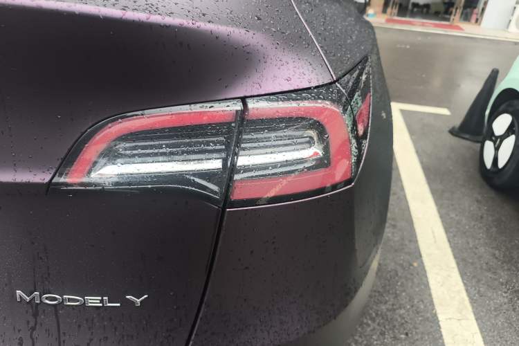 Used Tesla Model Y 2022 Rear-Wheel-Drive Version