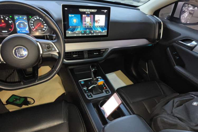 Used BYD Tang 2018 2.0T Automatic SmartConnect Prestige 5-Seater Emission Standard China V
