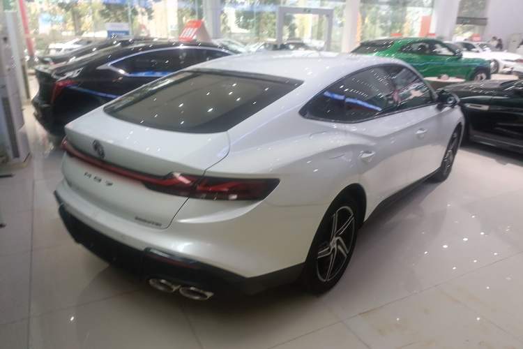 Used MG 7 2023 1.5T DCT Luxurious Supreme Edition