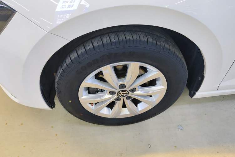 Used Volkswagen Polo 2021 Plus 1.5L Automatic Colorful Tech Edition Exterior 4