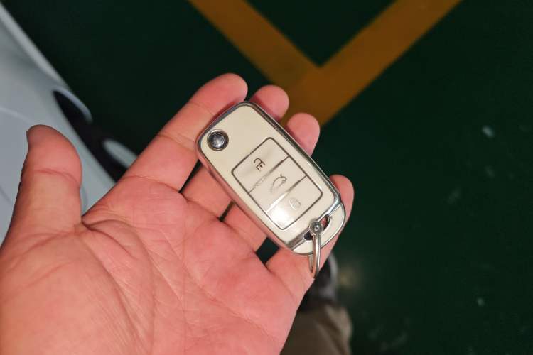 Used CHANGAN NEVO Lumin 2025 205 km Xiangqin Version Vehicle Key