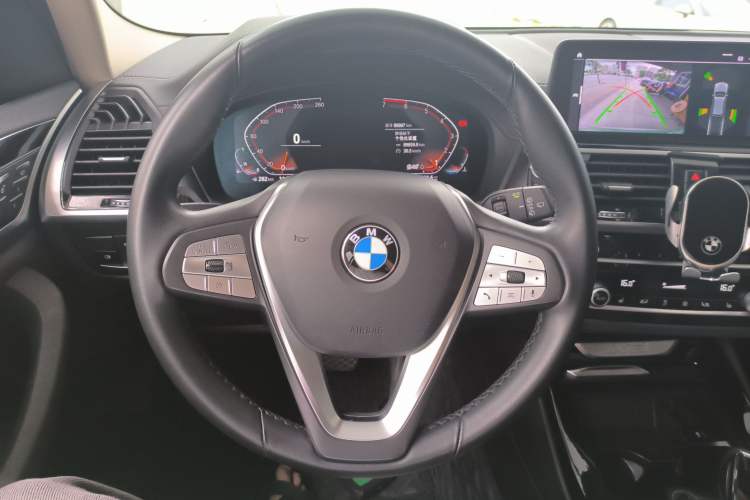 Used BMW X3 2020 xDrive25i Luxury Package Steering Wheel