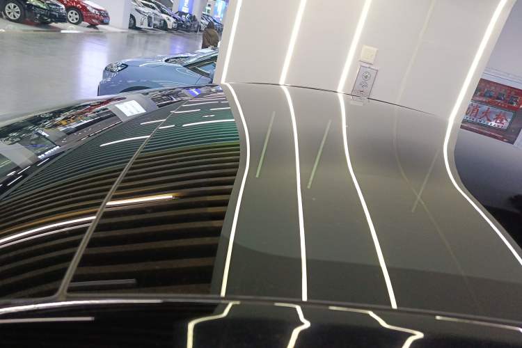 Used Tesla Model Y 2025 Rear-Wheel-Drive Version Roof