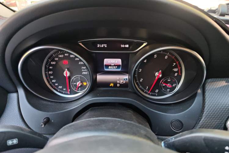 Used Mercedes-Benz GLA 2017 GLA 200 Sport Edition Instrument Cluster