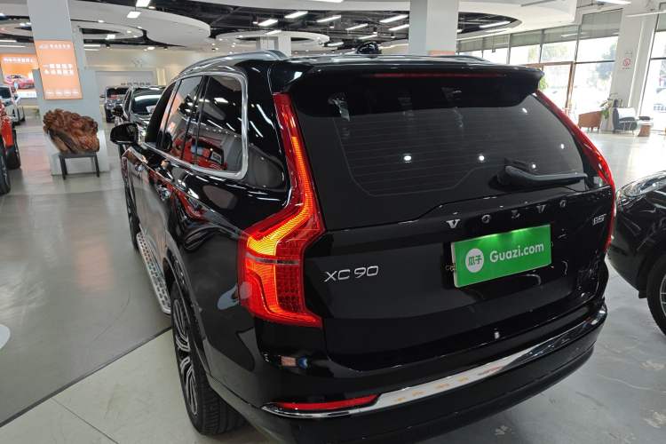 Used Volvo XC90 2023 B5 SmartDrive Luxury Edition 5 Seats