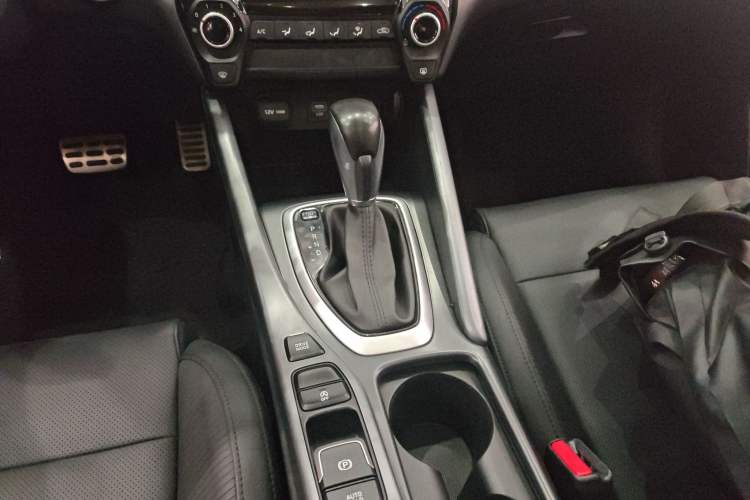 Used Hyundai Lafesta 2019 280TGDi Sport Edition China VI Gear Lever