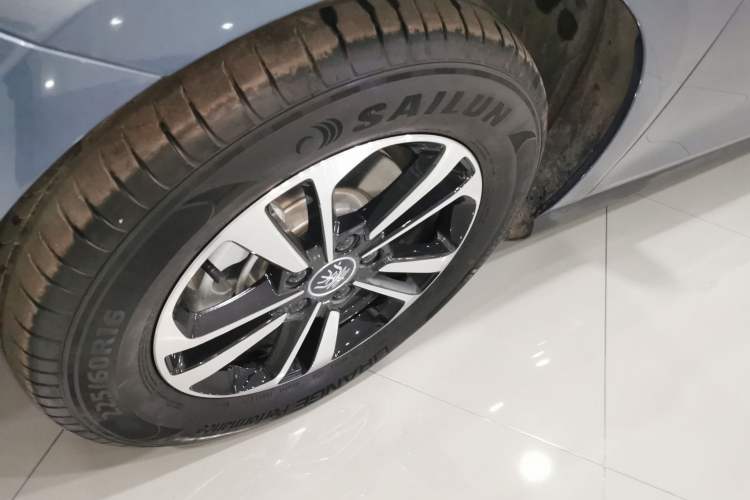 Used BYD Qin PLUS 2025 DM-i Smart Drive 120KM Superior Model