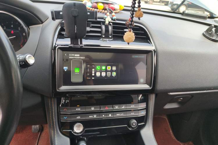 Used Jaguar F-PACE 2018 2.0T Four-Wheel Drive Urban Luxury Edition
