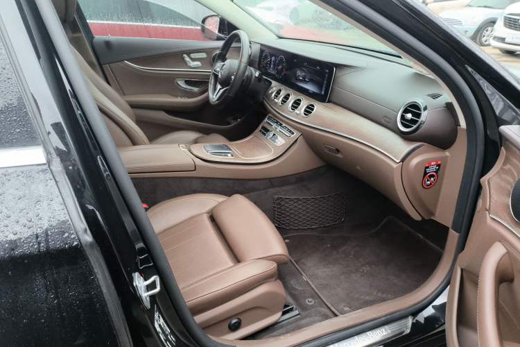 Used Mercedes-Benz E-Class 2019 E 200 L 4MATIC
