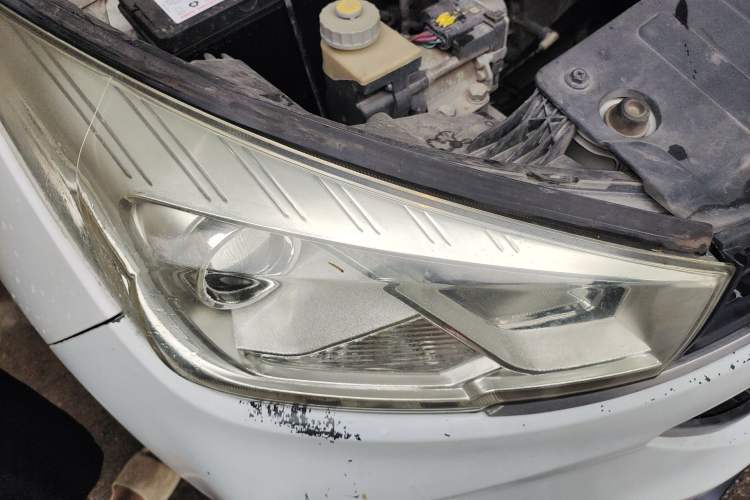 Used Wuling Hongguang S3 2019 Automatic Clutch Version 1.5L Manual Comfort Model China V Standard Right Front Headlight