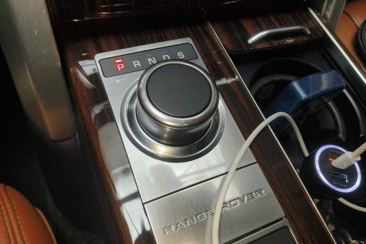 Used Land Rover Range 2016 5.0 SC V8 AB Prestige Extended Version
