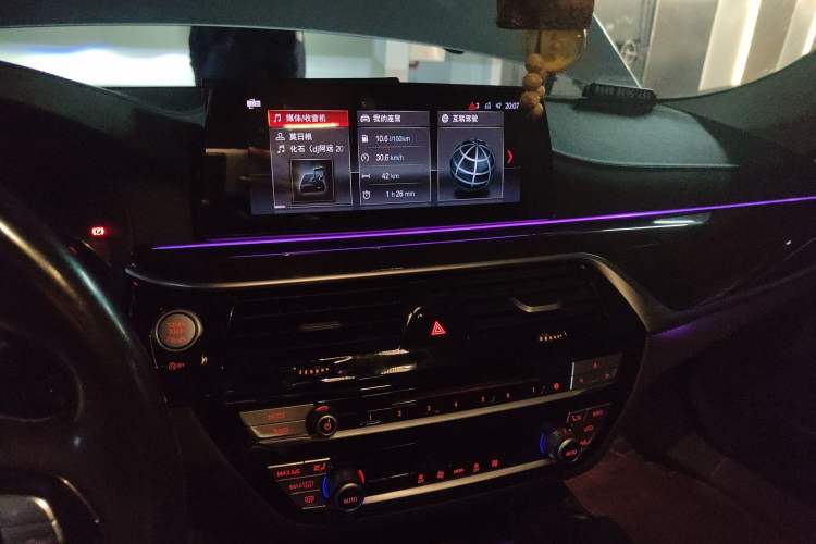 Used BMW 5 Series 2019 525Li Luxury Package
