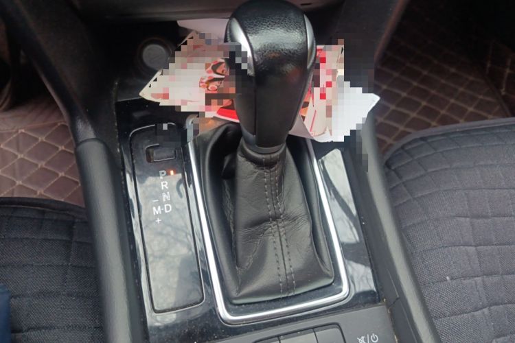 Used Mazda 3 Axela 2017 Sedan 1.5L Automatic Luxury Model China VI Standard
