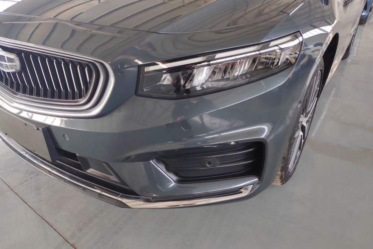 Used Geely Auto Preface 2021 Revised Version 2.0TD Luxury Edition Left Front Headlight