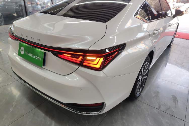 Used Lexus ES 2025 200 Premium Edition
