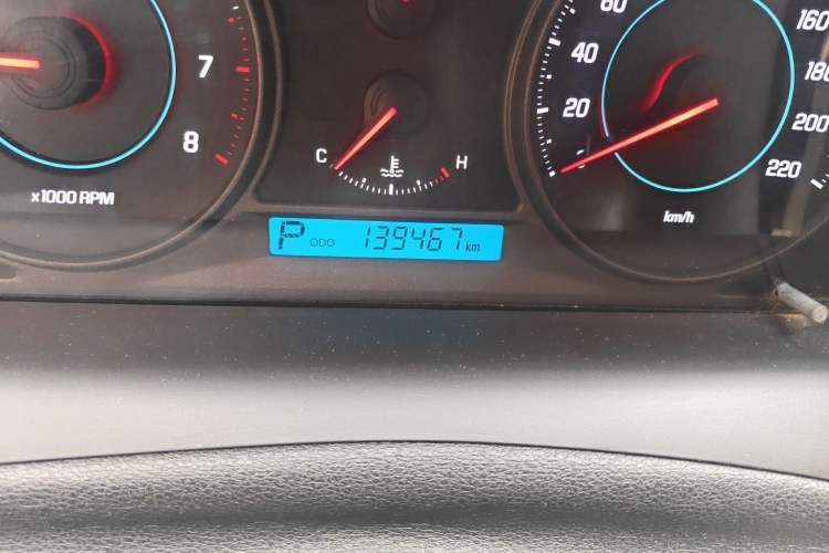 Used Chevrolet Captiva 2012 2.4L 4x4 Flagship Edition 7 Seats
