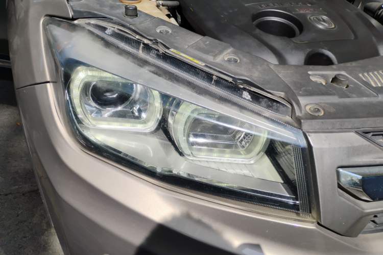 Used CHANGAN CS75 2015 1.8T Automatic 4x4 Prestige Model China V Emission Standard