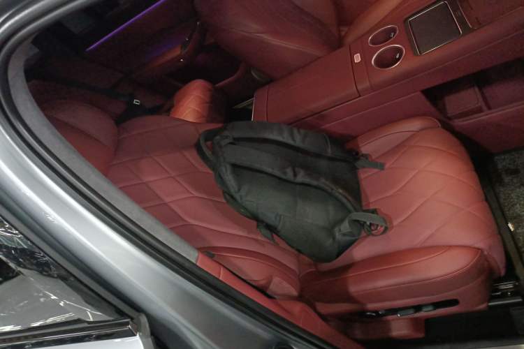 Used Hima AITO M8 2025 Extended-Range Max+ Version 53.4 kWh 5-Seater Edition