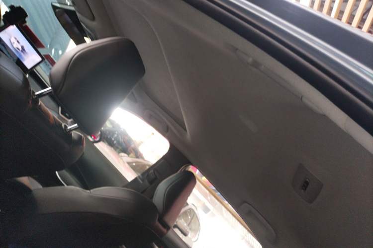 Used Toyota Levin 2023 Smart Electric Hybrid Dual-Engine 1.8L Sport Edition