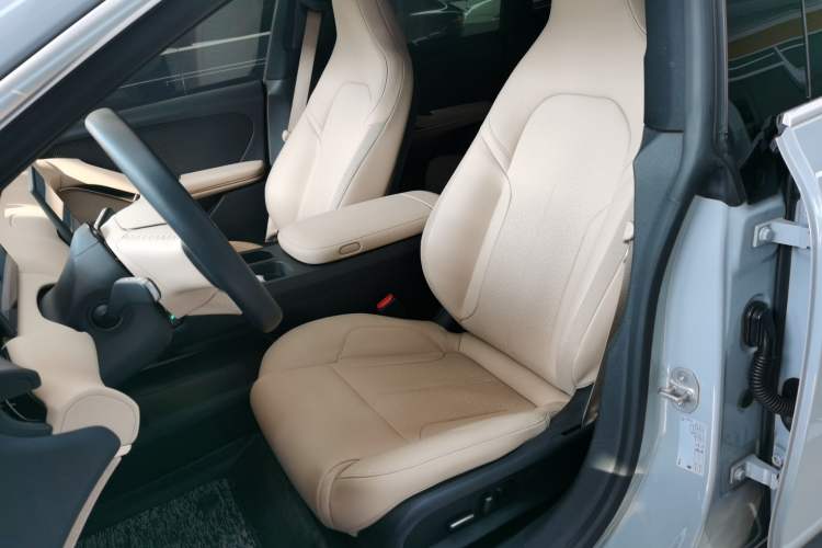 Used Nio ET5T 2023 75 kWh Touring