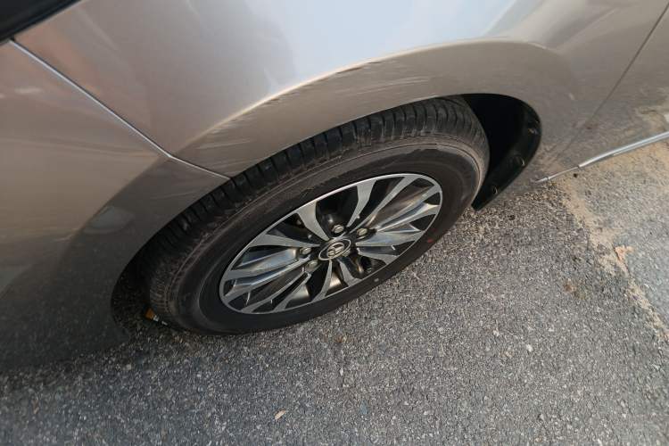 Used Toyota Corolla 2017 Revised Version 1.2T S-CVT GL-i Exterior 4