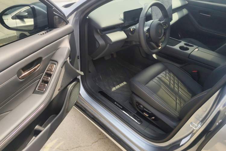 Used Baojun Enjoy 2025 All-Electric 600km Luxury Edition
