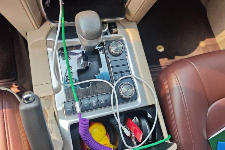 Used Toyota Land Cruiser 2017 4.0 GX-R Dual Fuel Dual Differential – Middle East
