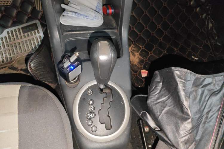 Used Suzuki Swift 2013 1.5L Automatic Standard Edition Gear Lever