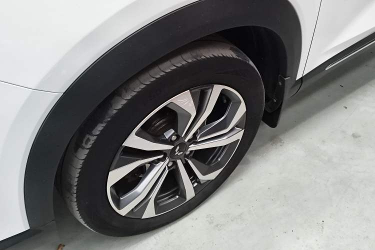 Used Wuling Asta 2021 1.5T CVT Starlight Edition Exterior 2