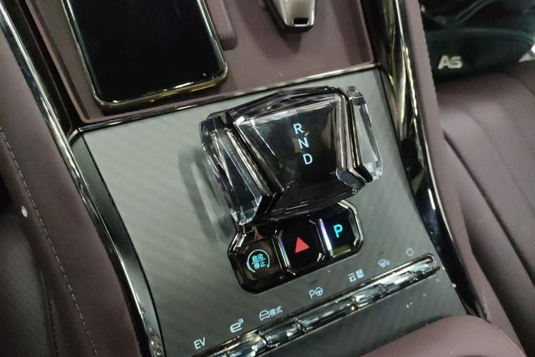 Used Denza Z9GT 2024 1100 Four-Wheel Drive Ultra Version Gear Lever