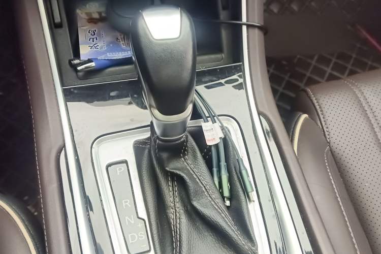 Used CHANGAN Raeton CC 2018 1.5T Automatic Haoya Model Guangmang Edition China V Standard
