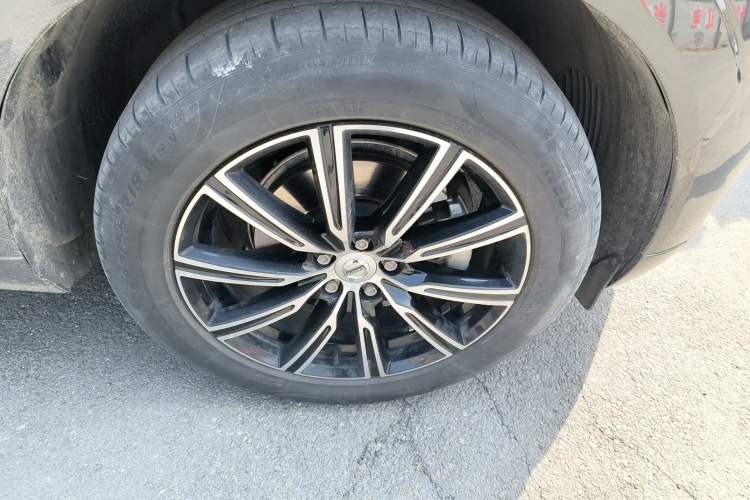 Used Volvo XC60 2021 T5 4x4 Smart Luxury Edition