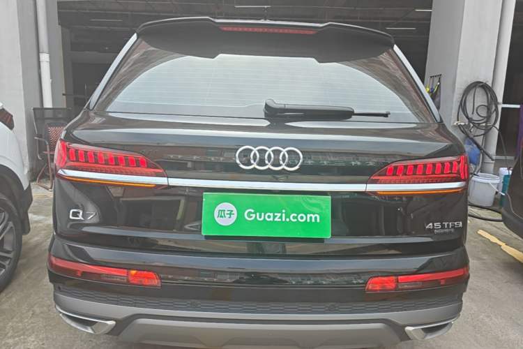 Used Audi Q7 2023 45 TFSI quattro S line Sport model Rear