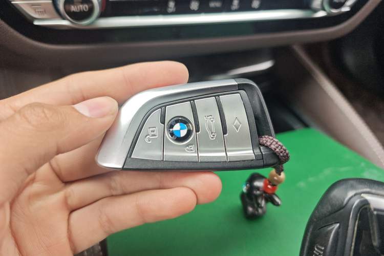 Used BMW 5 Series 2022 Restyled 525Li M Sport Package