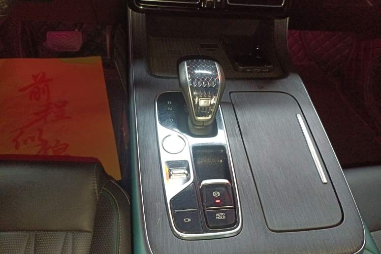 Used GAC Trumpchi GS8 2022 Linghang Series 2.0 TGDI Two-Wheel-Drive Luxury Smart Connectivity Version (7 Seats)
