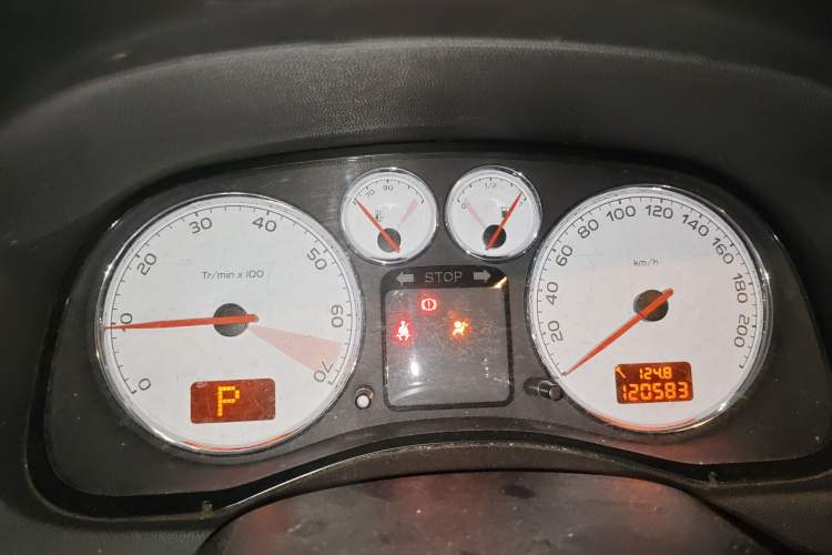 Used Peugeot 307 2010 Sedan 1.6L Automatic Luxury Edition
