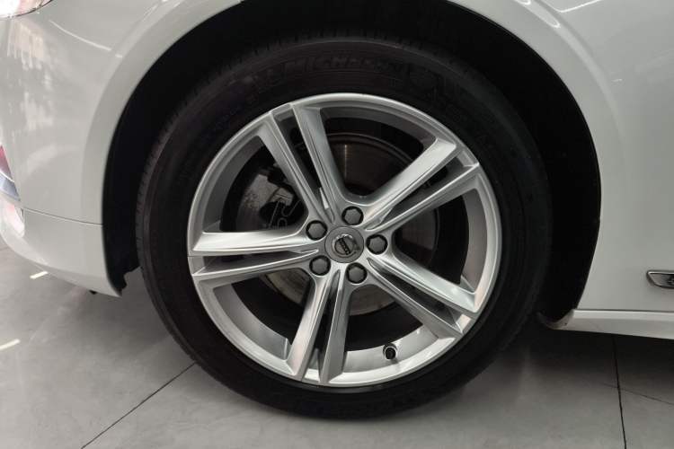 Used Volvo S90 2020 T5 Zhiyi Luxury Edition