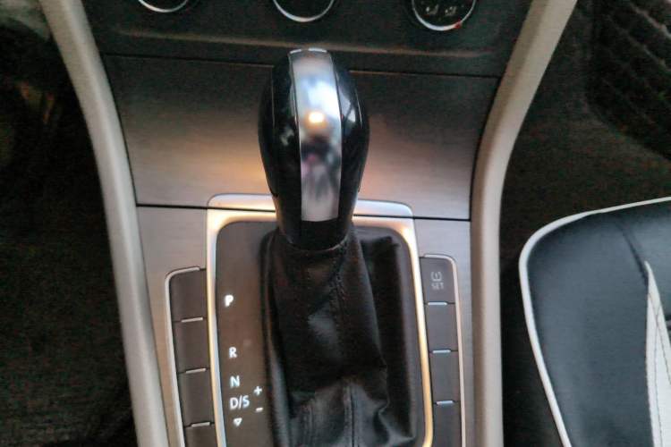 Used Volkswagen Golf 2015 1.6L Automatic Comfort Model
