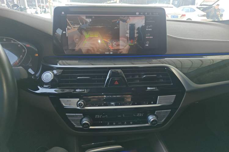 Used BMW 5 Series 2022 Restyled 525Li M Sport Package
