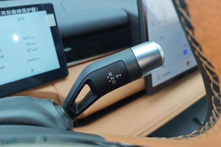 Used Geely Galaxy 8 2025 130km EM-P Starship Edition
