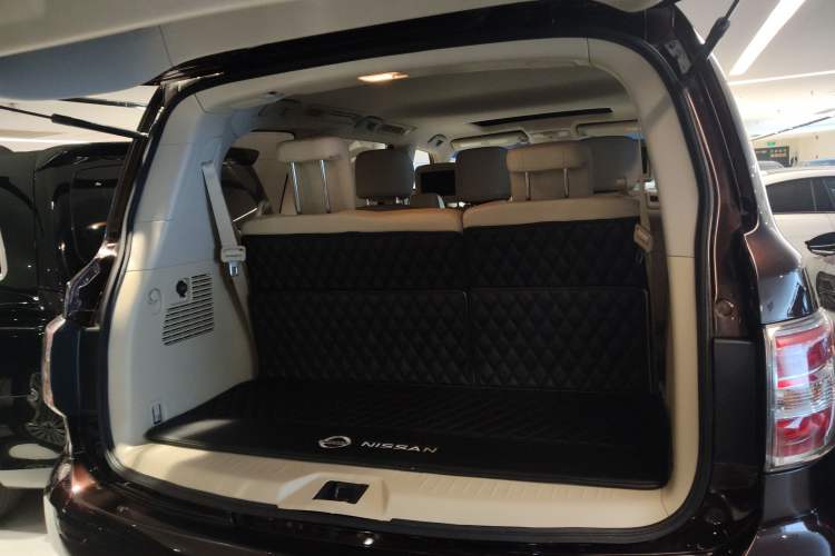 Used Nissan Patrol 2017 5.6L Standard Version
